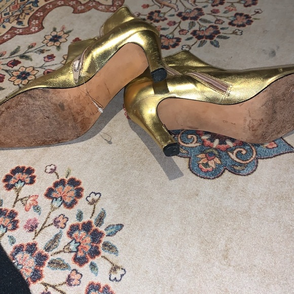 Coup d’etat Gold Patent Pointy Toe Heeled Boots Ladies 7 - - Picture 3 of 5